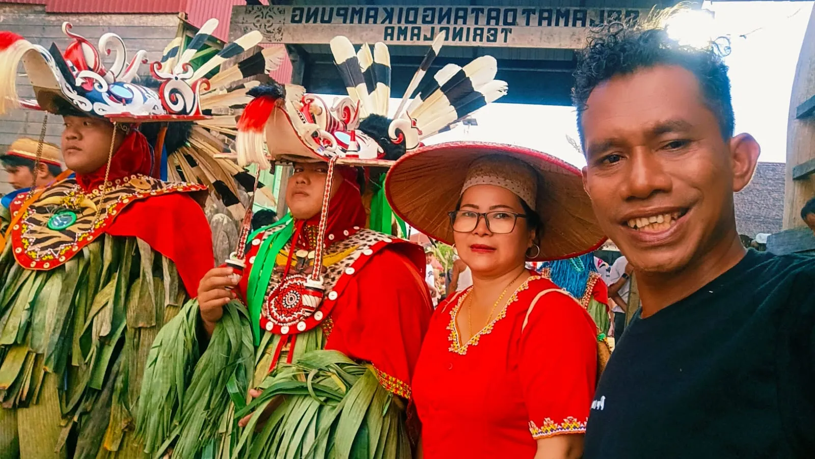 Borneo Kalimantan Real Travel